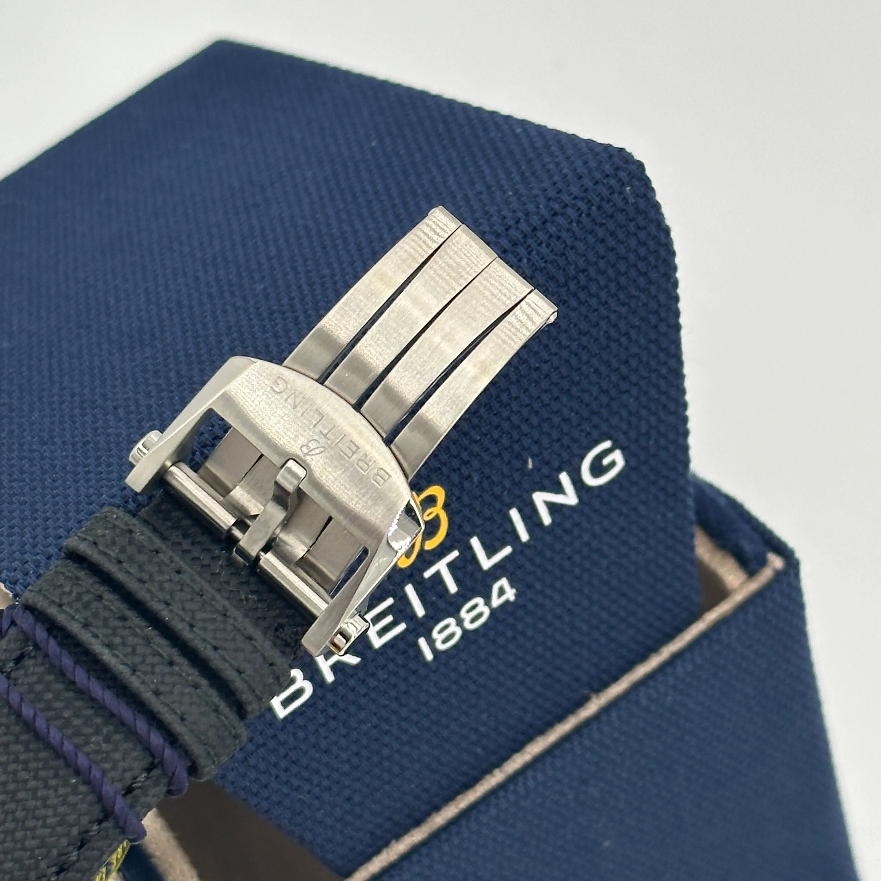 BREITLING - Navitimer B01 Chronographe 41 S17328101B1X1 sold by 58 Facettes product image thumbnail 2