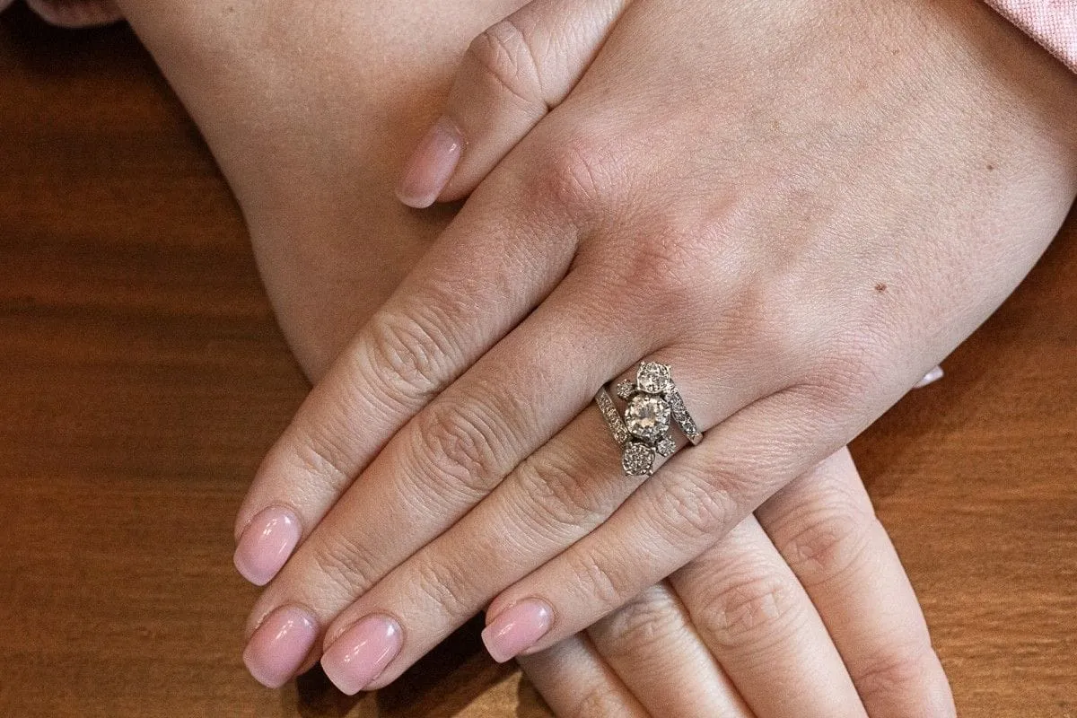 Bague française ancienne en or blanc sertie de diamants de 1,25 carat sold by 58 Facettes product image thumbnail 2