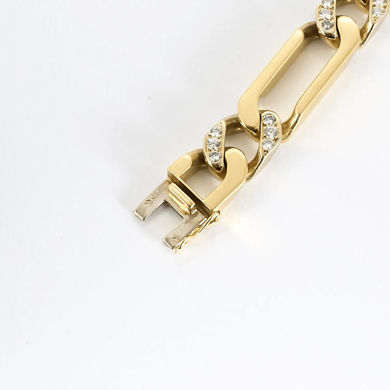 VAN CLEEF & ARPELS - Rare Bracelet maille cheval en or jaune et diamants sold by 58 Facettes product image thumbnail 5