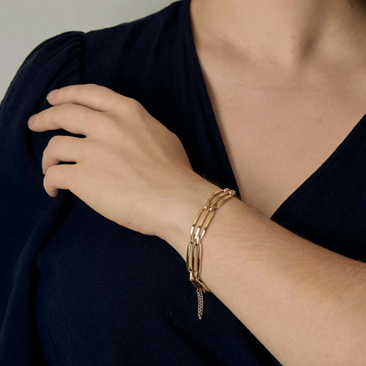 Bracelet en or jaune à maille géométrique sold by 58 Facettes product image thumbnail 2