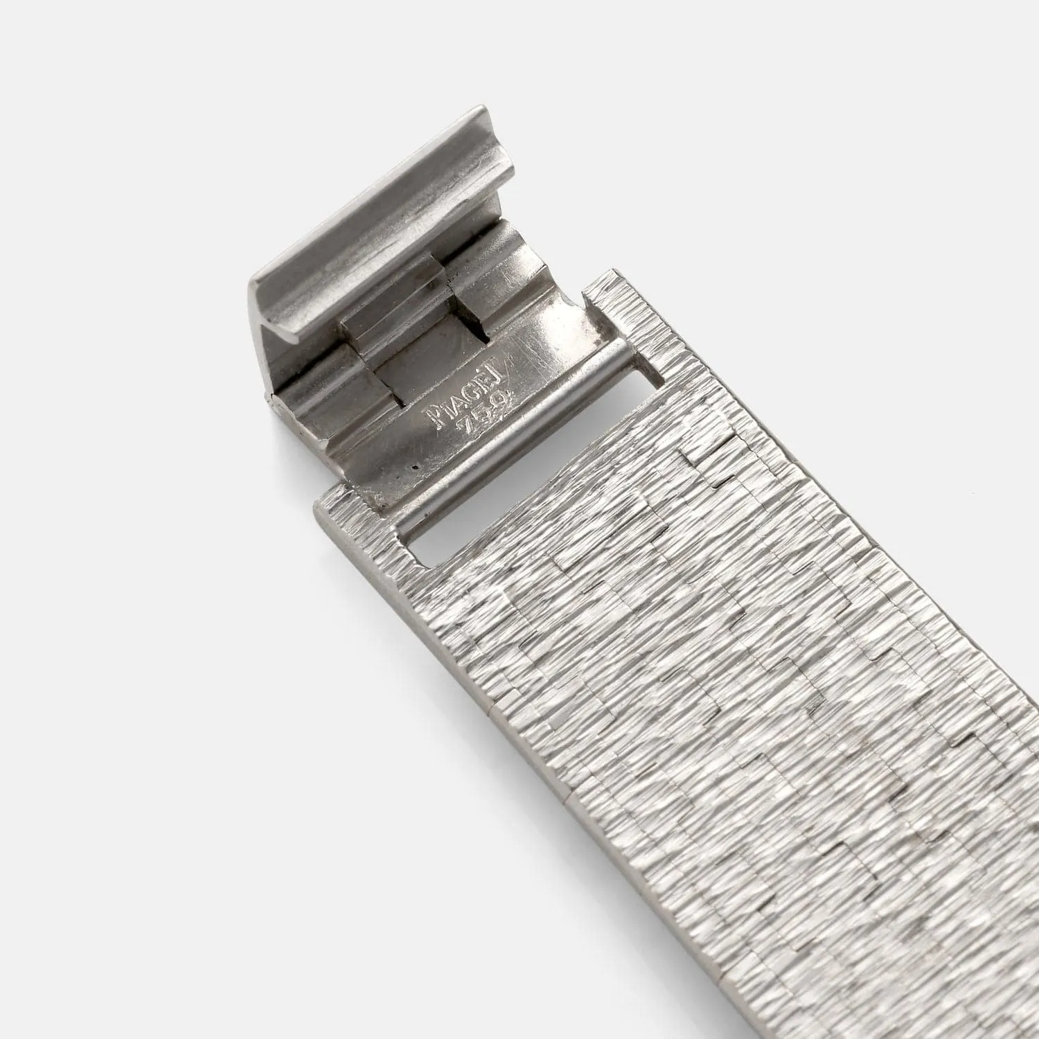 Piaget - Montre vintage en or blanc 18k et diamants sold by 58 Facettes product image thumbnail 5