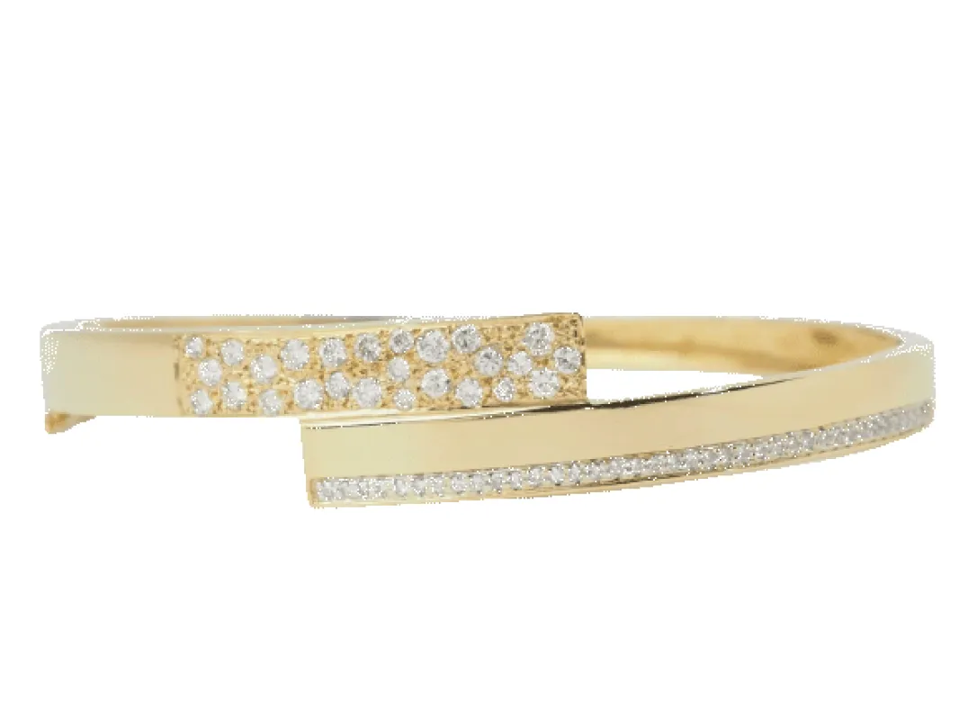 Bracelet Jonc plat ouvrant or jaune et diamants sold by 58 Facettes