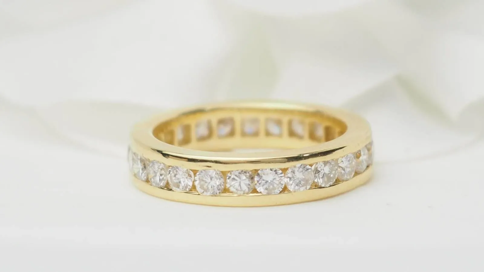 Alliance tour complet en or jaune 18 ct et diamants sold by 58 Facettes product image thumbnail 3