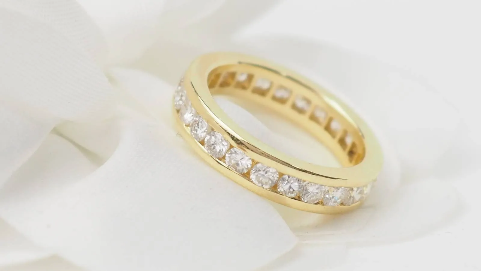 Alliance tour complet en or jaune 18 ct et diamants sold by 58 Facettes product image thumbnail 2