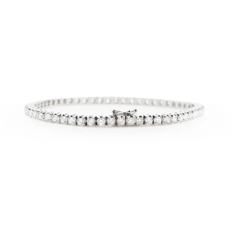 Bracelet de tennis en or blanc 2,96 ct sold by 58 Facettes
