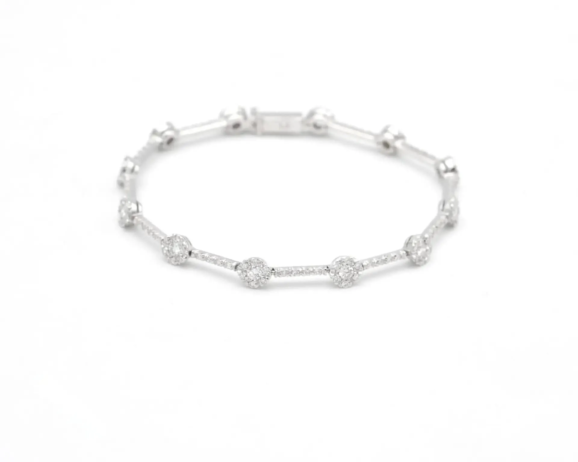 Magic - Bracelet en or blanc 18 ct et diamants 7,71 ct sold by 58 Facettes product image thumbnail 2
