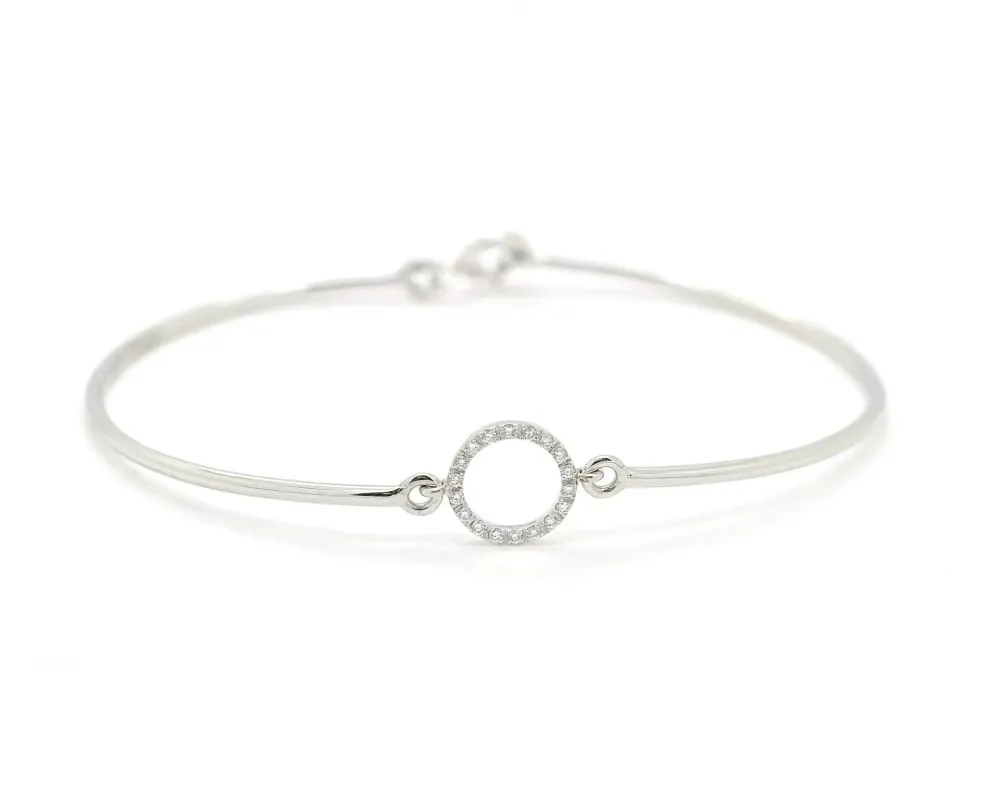 Bracelet semi-rigide en or blanc 18 carats et diamants sold by 58 Facettes