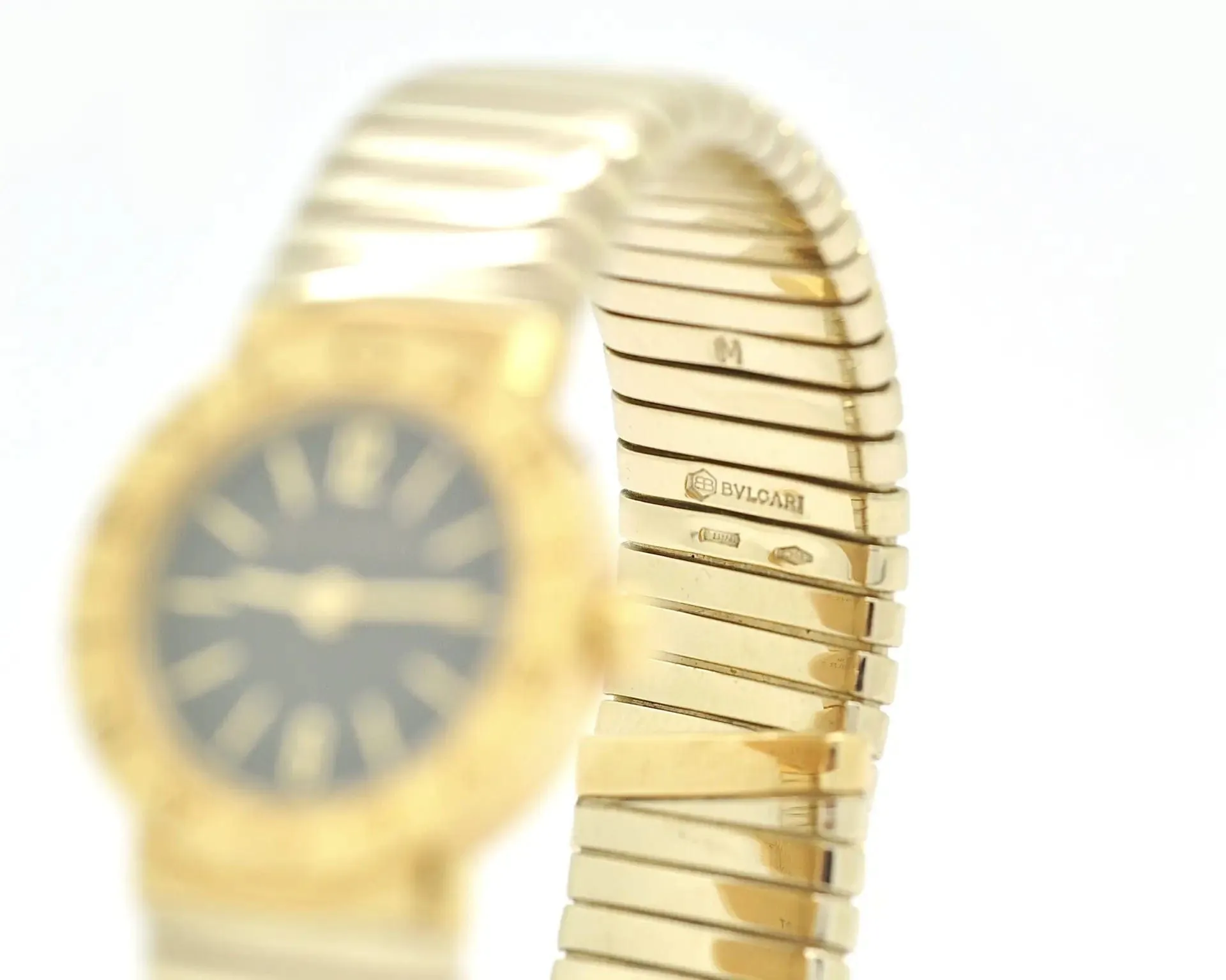 Montre Bulgari BB232T en or 18 carats sold by 58 Facettes product image thumbnail 3