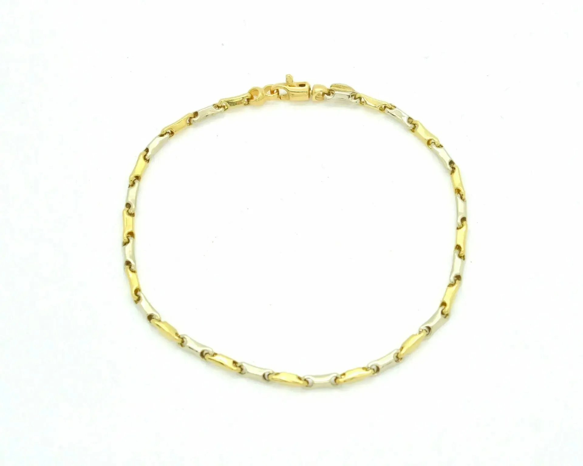 Bracelet en or jaune et blanc sold by 58 Facettes