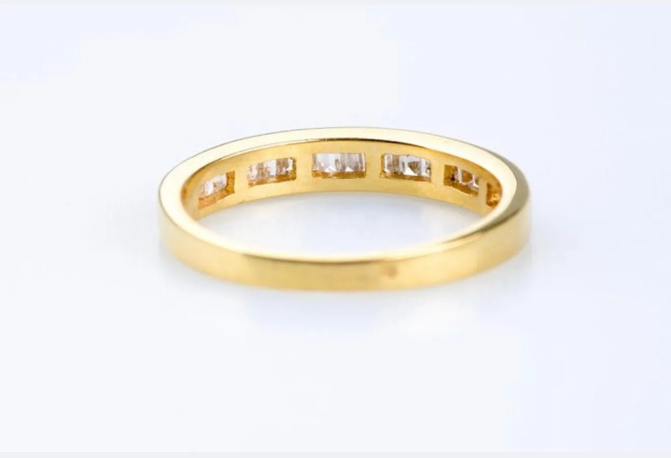 Bague demi-alliance en or jaune – Diamants baguette sertis rail sold by 58 Facettes product image thumbnail 3