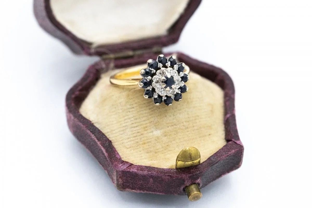 Bague en or jaune 18 carats avec saphirs et diamants sold by 58 Facettes product image thumbnail 2