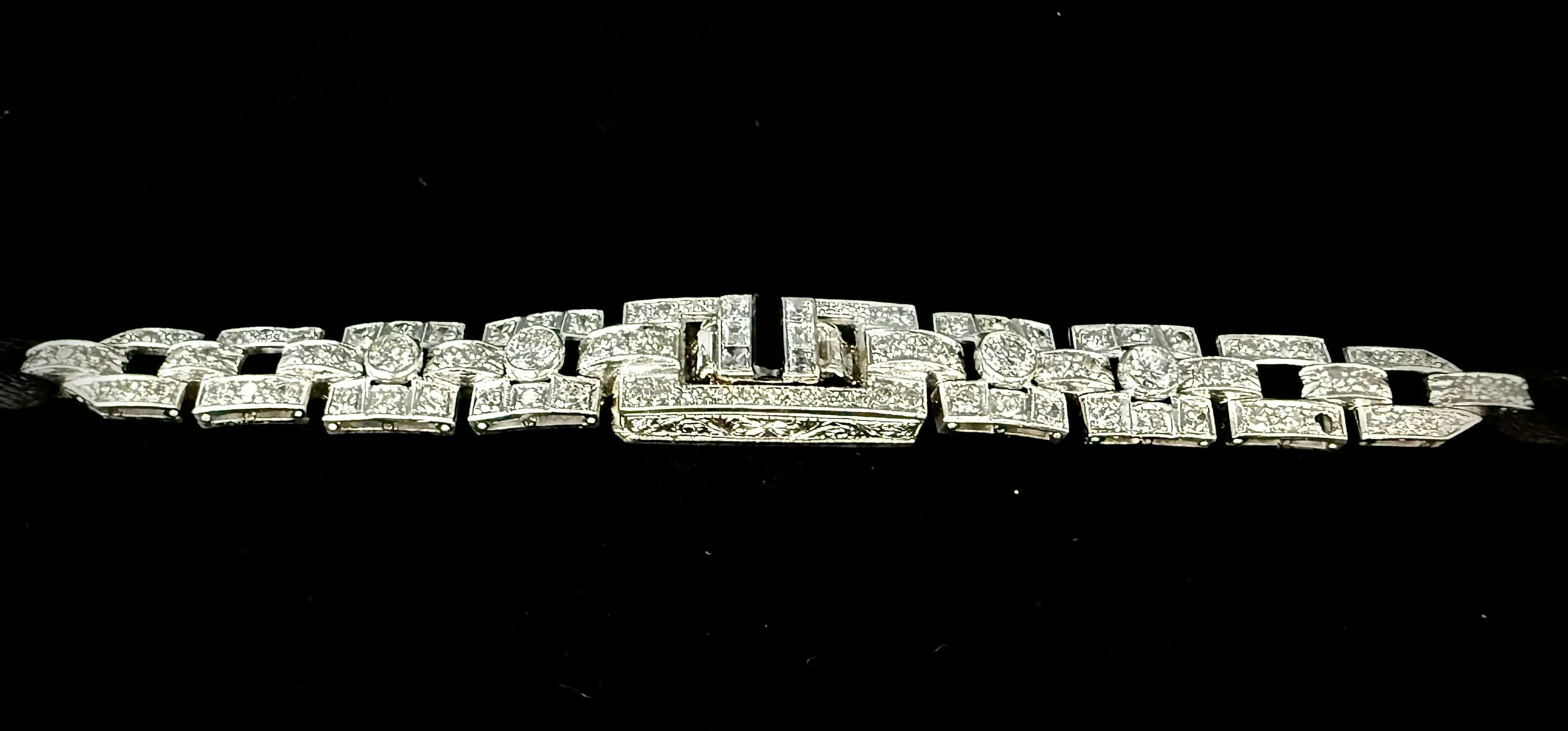 Bracelet Art Déco en platine serti de 3,60 carats de diamants sold by 58 Facettes product image thumbnail 5