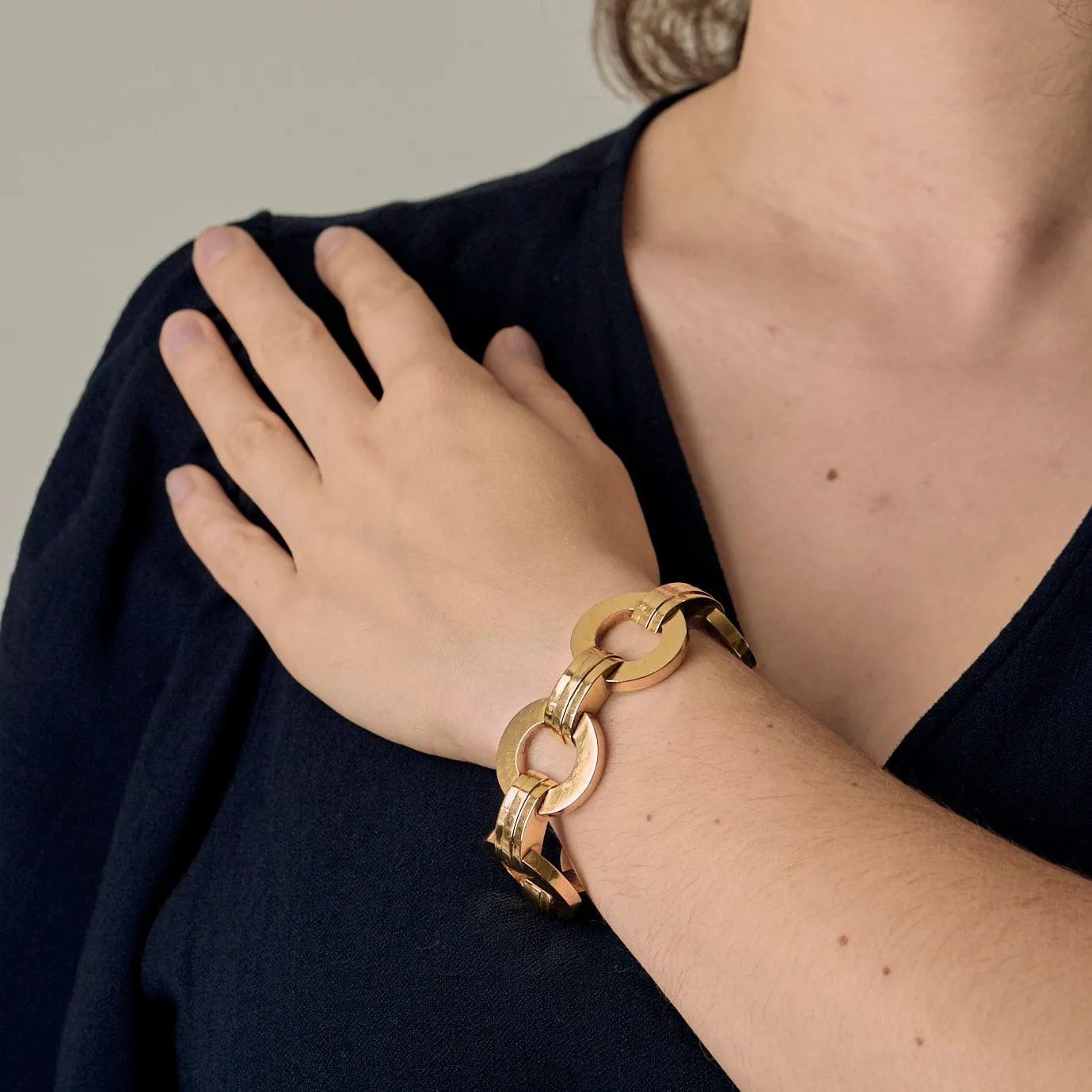 Elegant Bracelet en or jaune à maille géométrique sold by 58 Facettes product image thumbnail 2