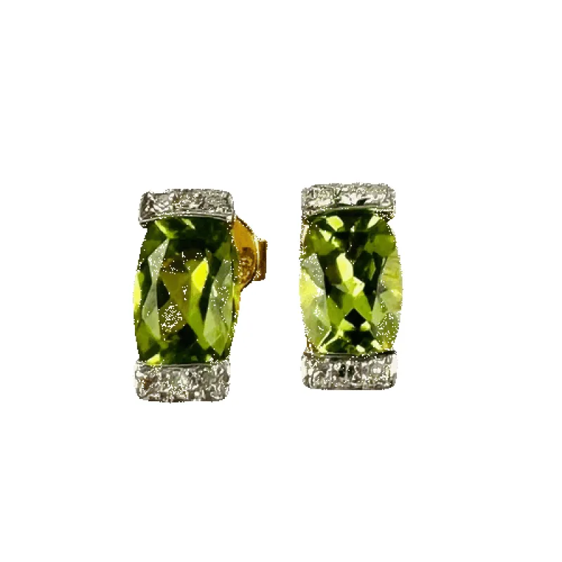 Boucles d'oreilles en or jaune, péridots ovales et diamants sold by 58 Facettes