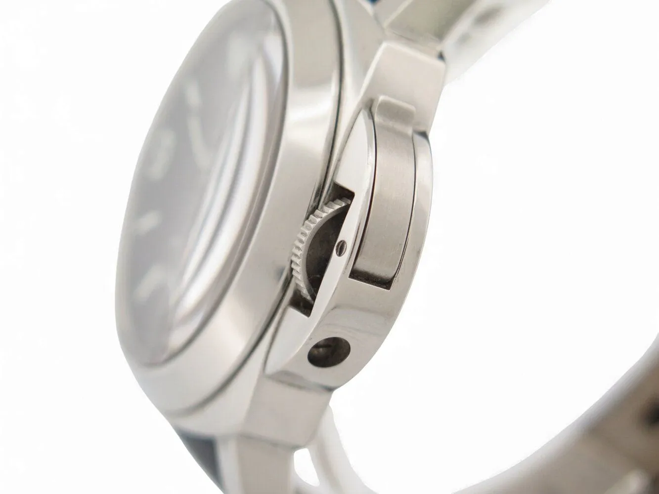 vintage montre PANERAI luminor pam00112 op6568 44m mecanique fullset sold by 58 Facettes product image thumbnail 3