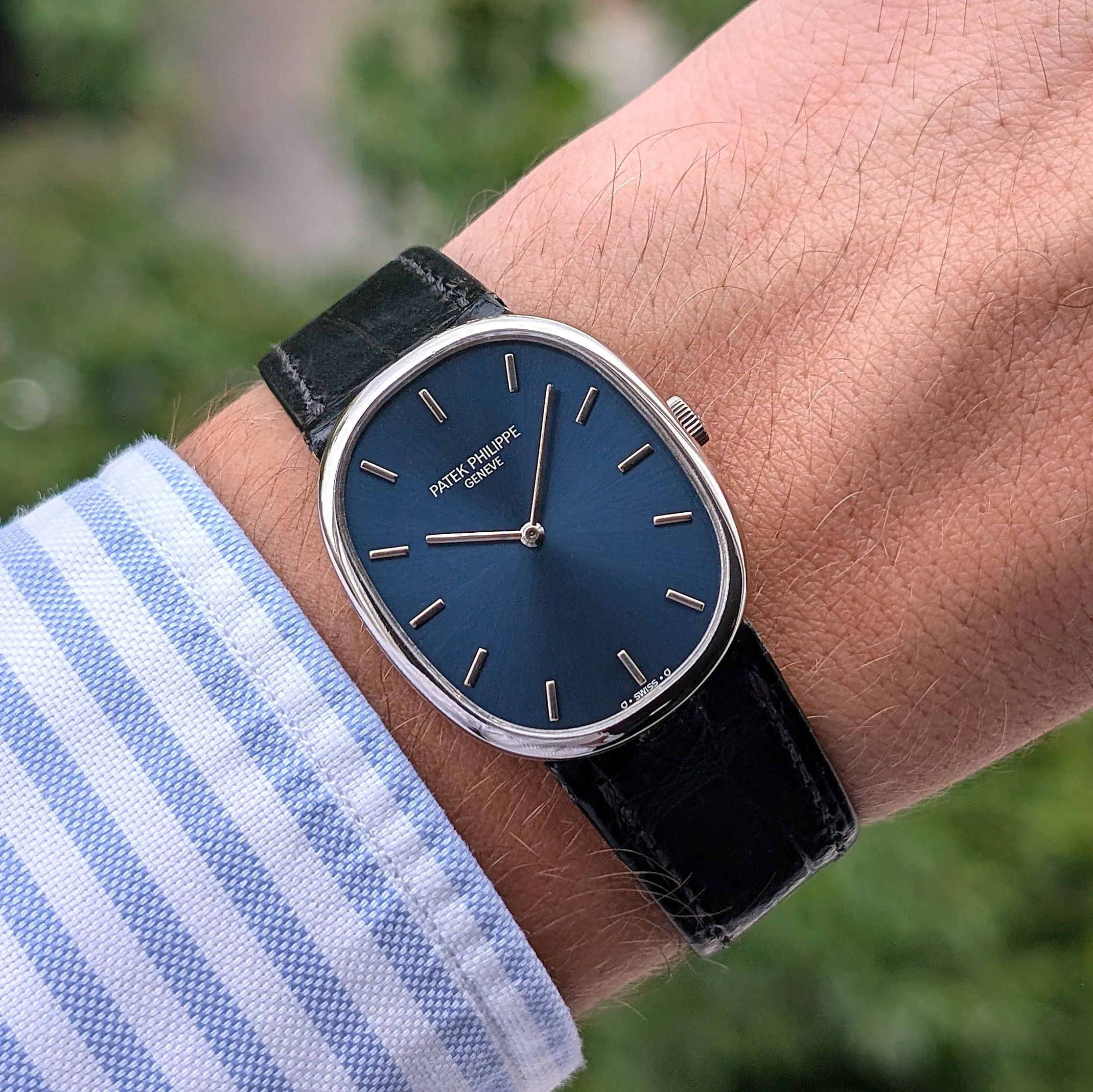 Patek Philippe Golden Ellipse 3848 RARE Or blanc 18 carats Circa 1990 Calibre 215 sold by 58 Facettes product image thumbnail 2