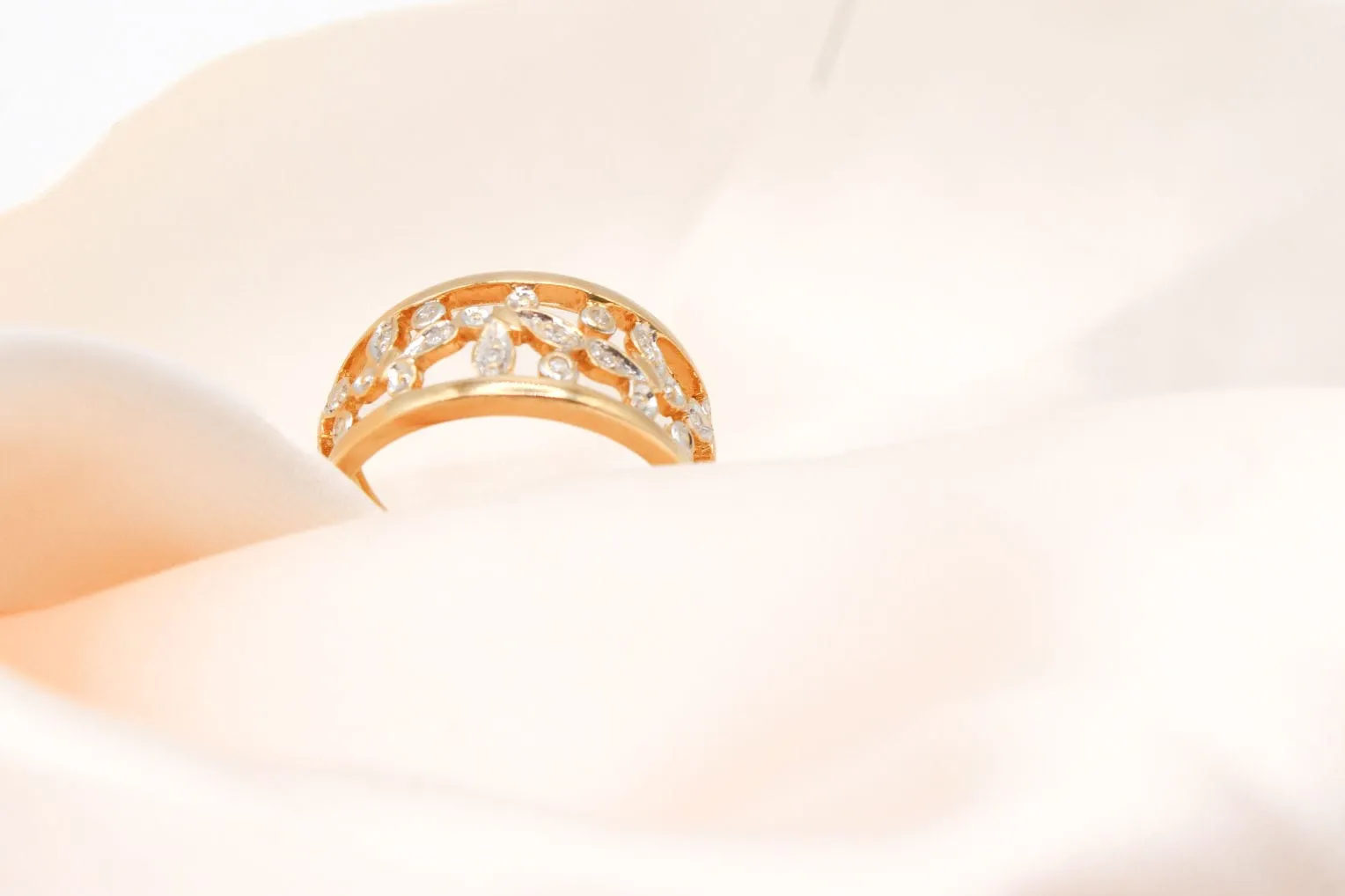 Bague papillons en or jaune 18 carats et diamants sold by 58 Facettes product image thumbnail 4