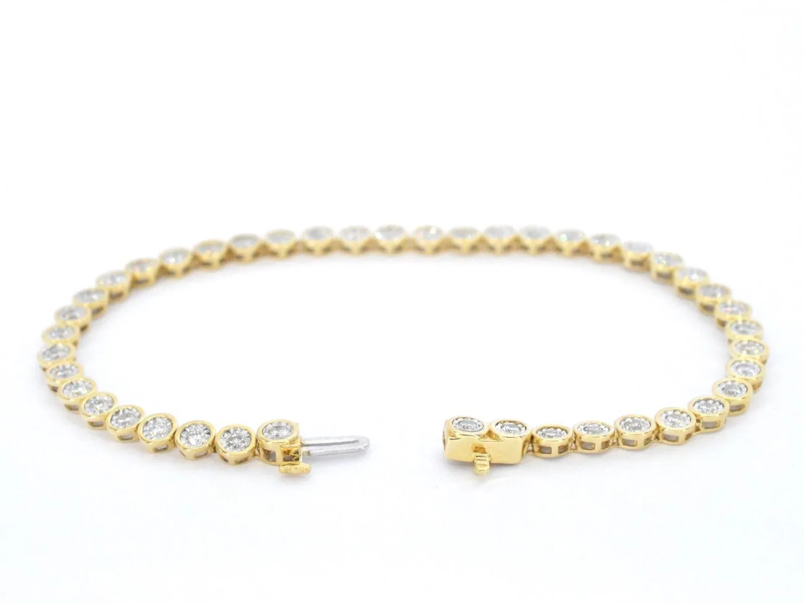 Bracelet en or jaune serti de diamants sold by 58 Facettes product image thumbnail 3