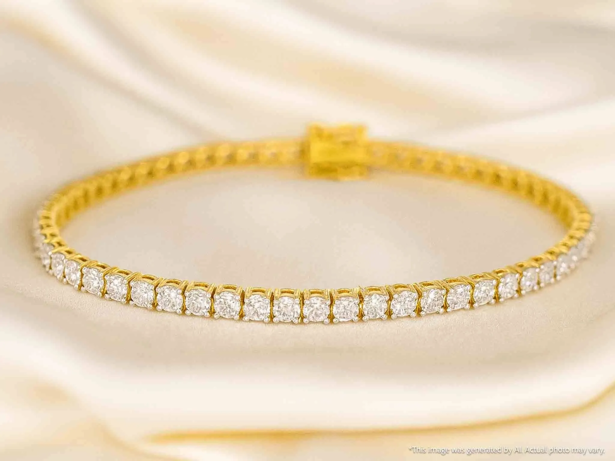 Bracelet de tennis en or serti de diamants de 3,50 carats sold by 58 Facettes product image thumbnail 5