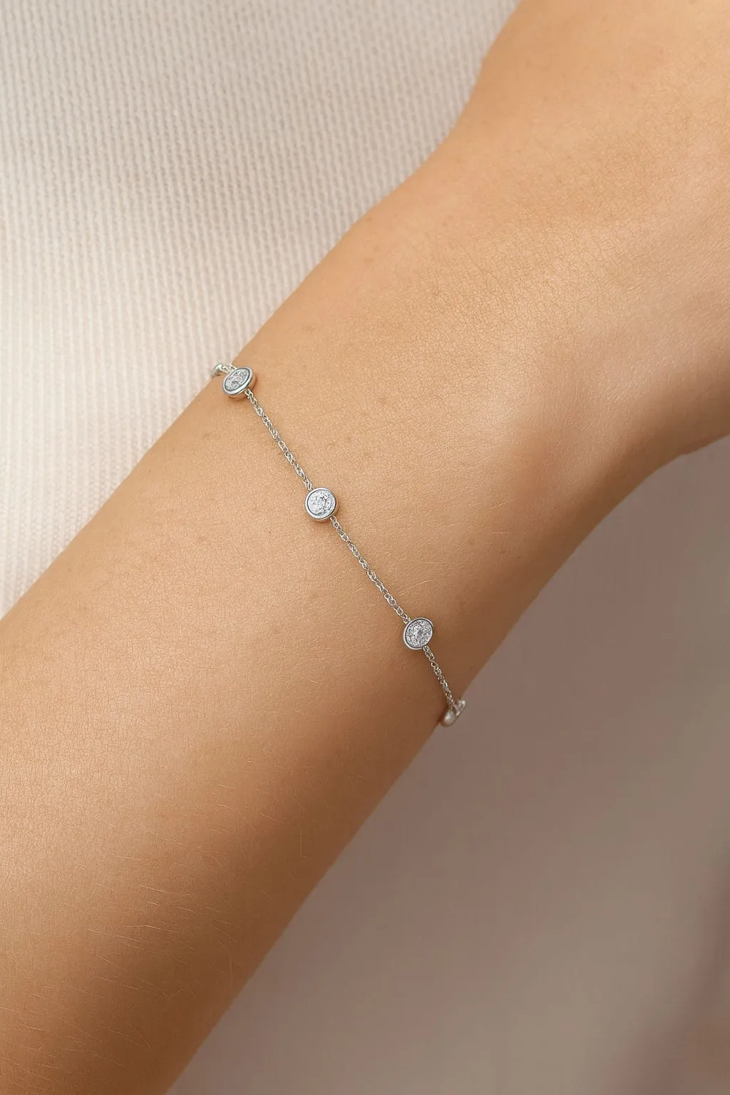 Bracelet 5 diamants maille forçat or blanc 18 carats sold by 58 Facettes product image thumbnail 2