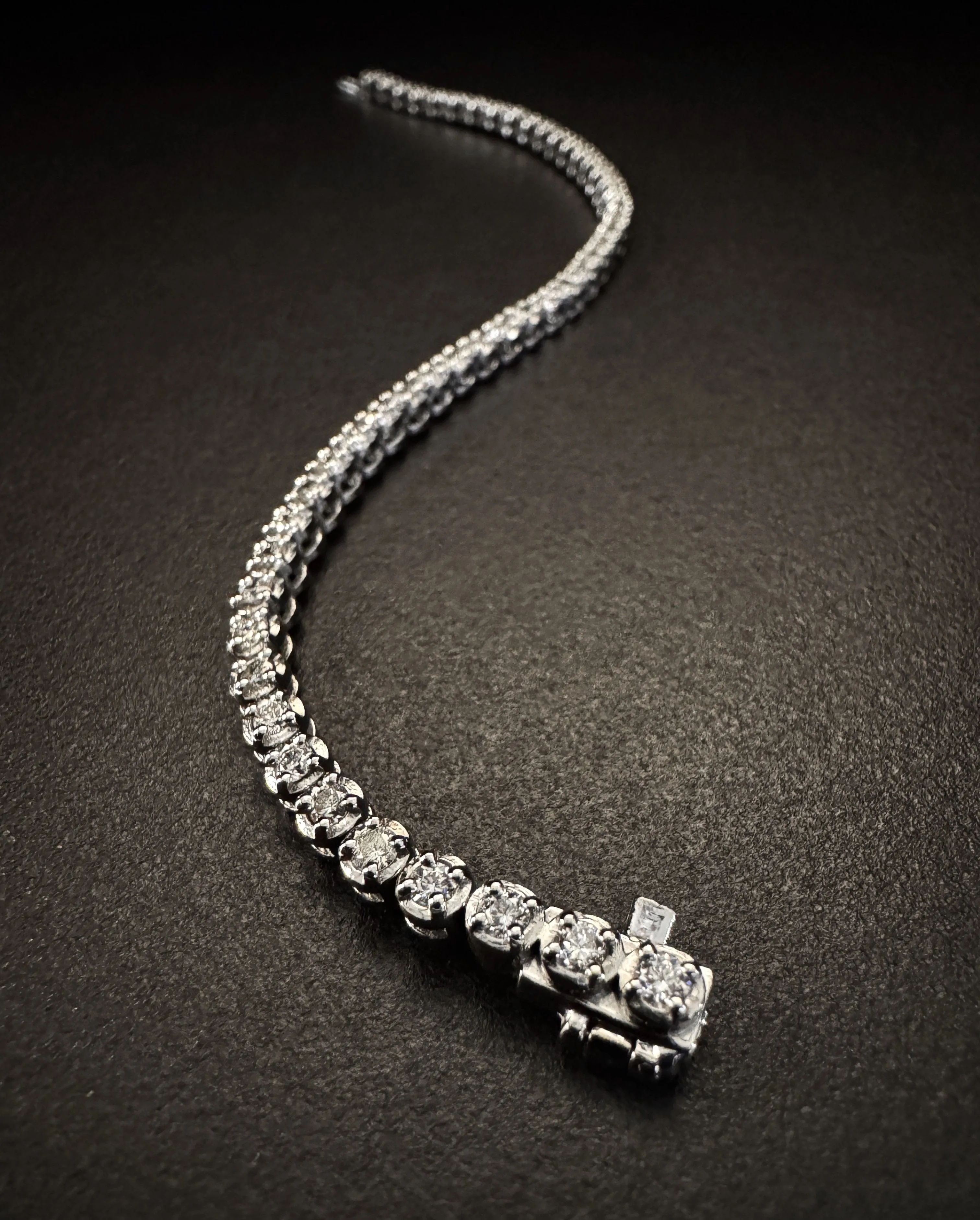 Bracelet de tennis avec diamants sold by 58 Facettes product image thumbnail 3