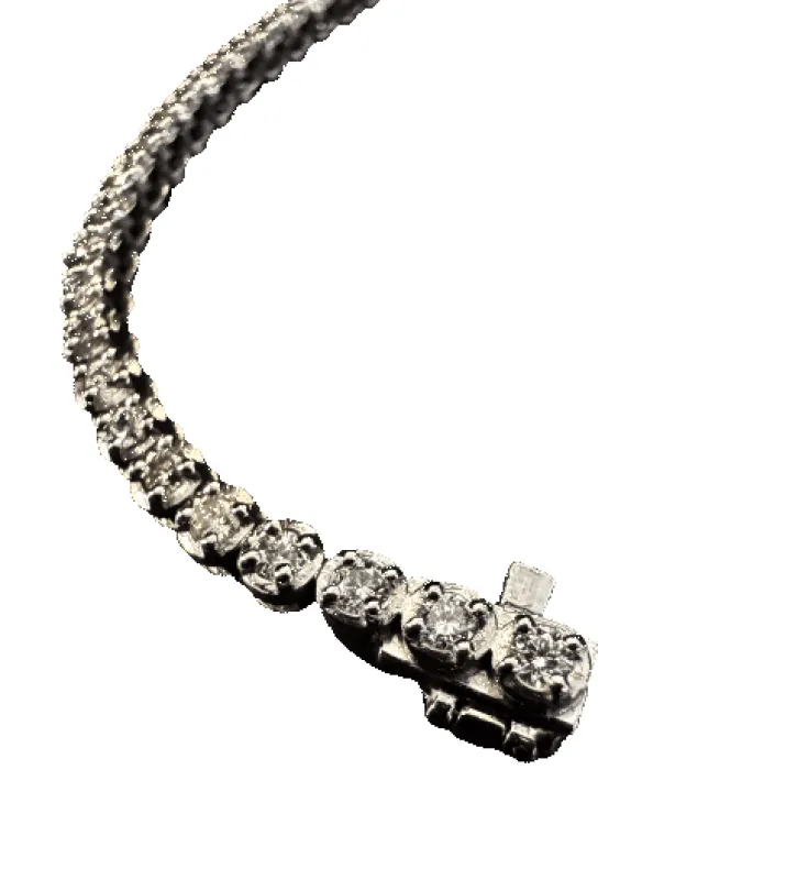 Bracelet de tennis avec diamants sold by 58 Facettes