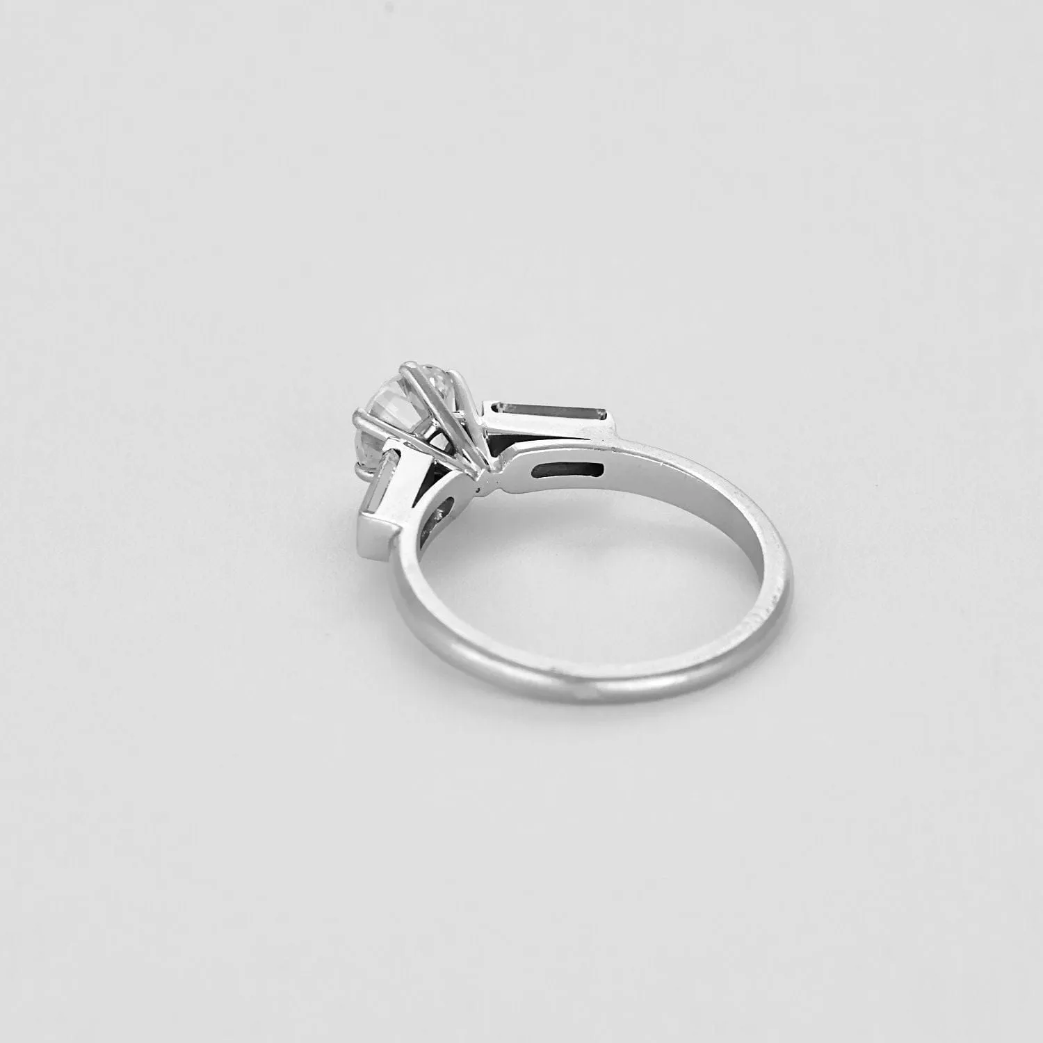 Solitaire en or blanc et diamants sold by 58 Facettes product image thumbnail 5