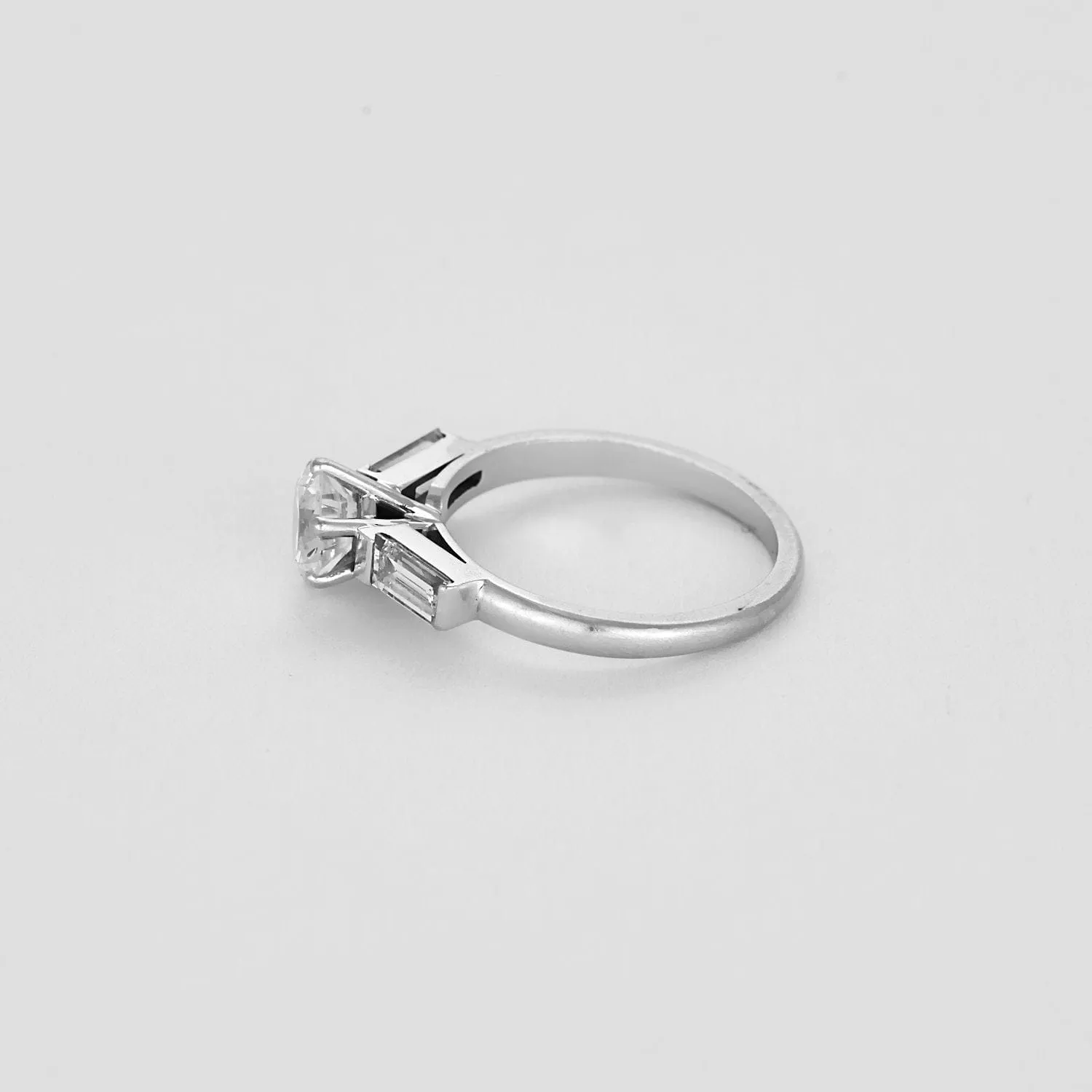 Solitaire en or blanc et diamants sold by 58 Facettes product image thumbnail 4