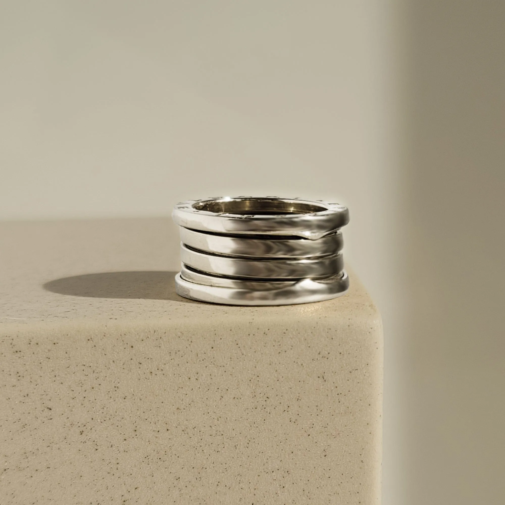 BULGARI - Bague B Zero 1 en or blanc sold by 58 Facettes product image thumbnail 2