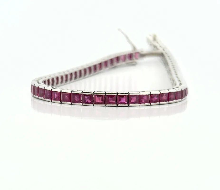 Bracelet Tennis en or blanc 18 carats et rubis made by 58 Facettes