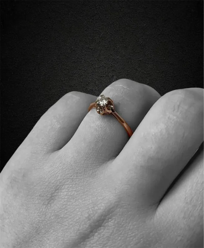 Anello con Solitario di Diamante, ct. 0,17 sold by 58 Facettes