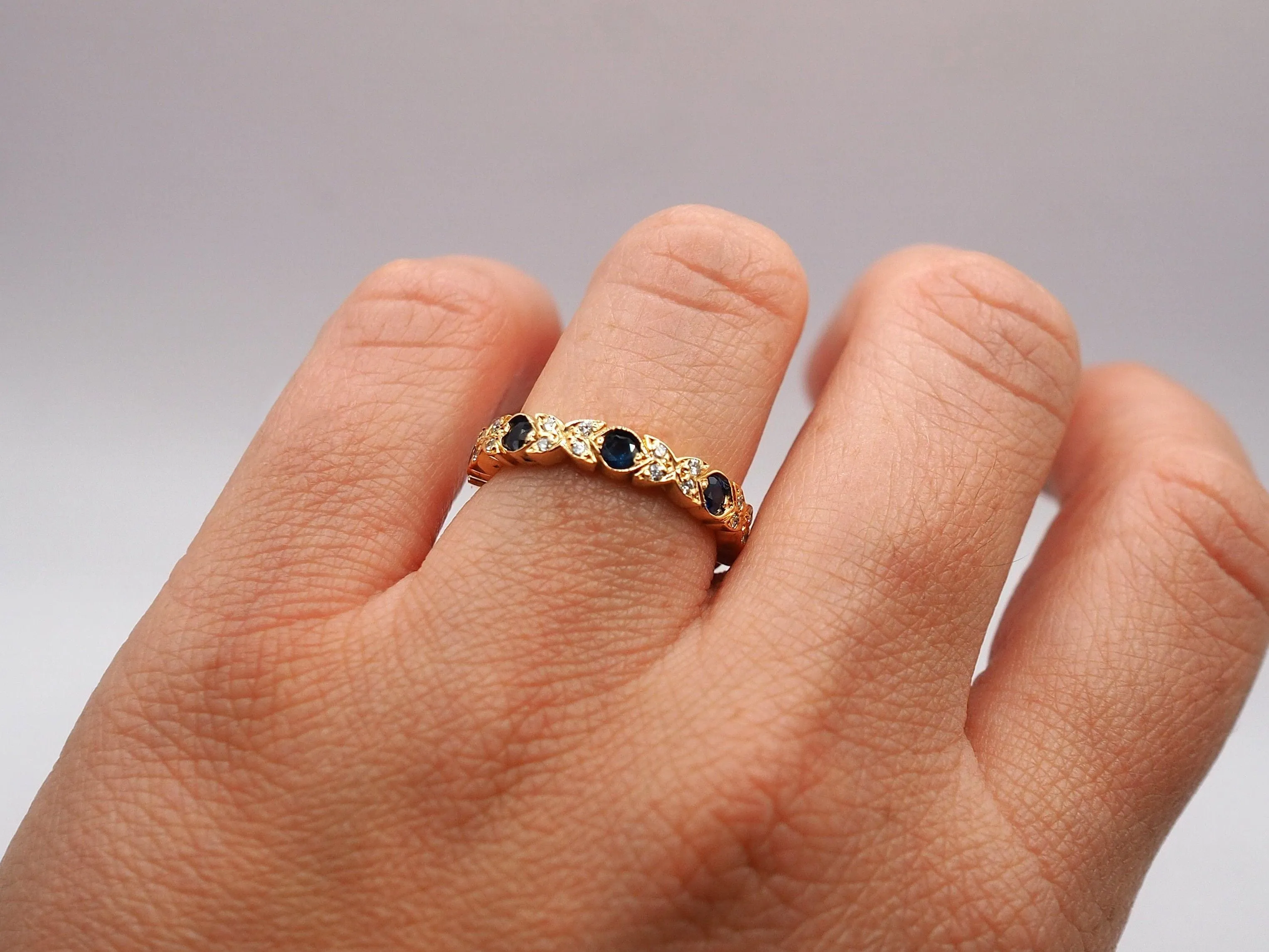 Alliance tour complet or jaune, saphirs et diamants sold by 58 Facettes product image thumbnail 2