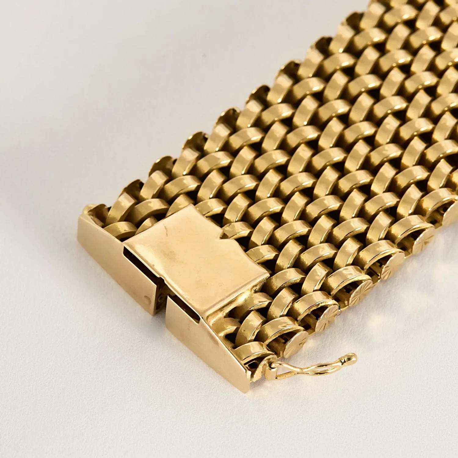 Bracelet en or jaune sold by 58 Facettes product image thumbnail 4