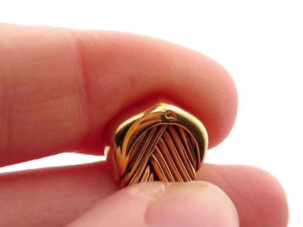 vintage bracelet CARTIER double c tisse or jaune 18k jonc 33.5gr boite sold by 58 Facettes product image thumbnail 5