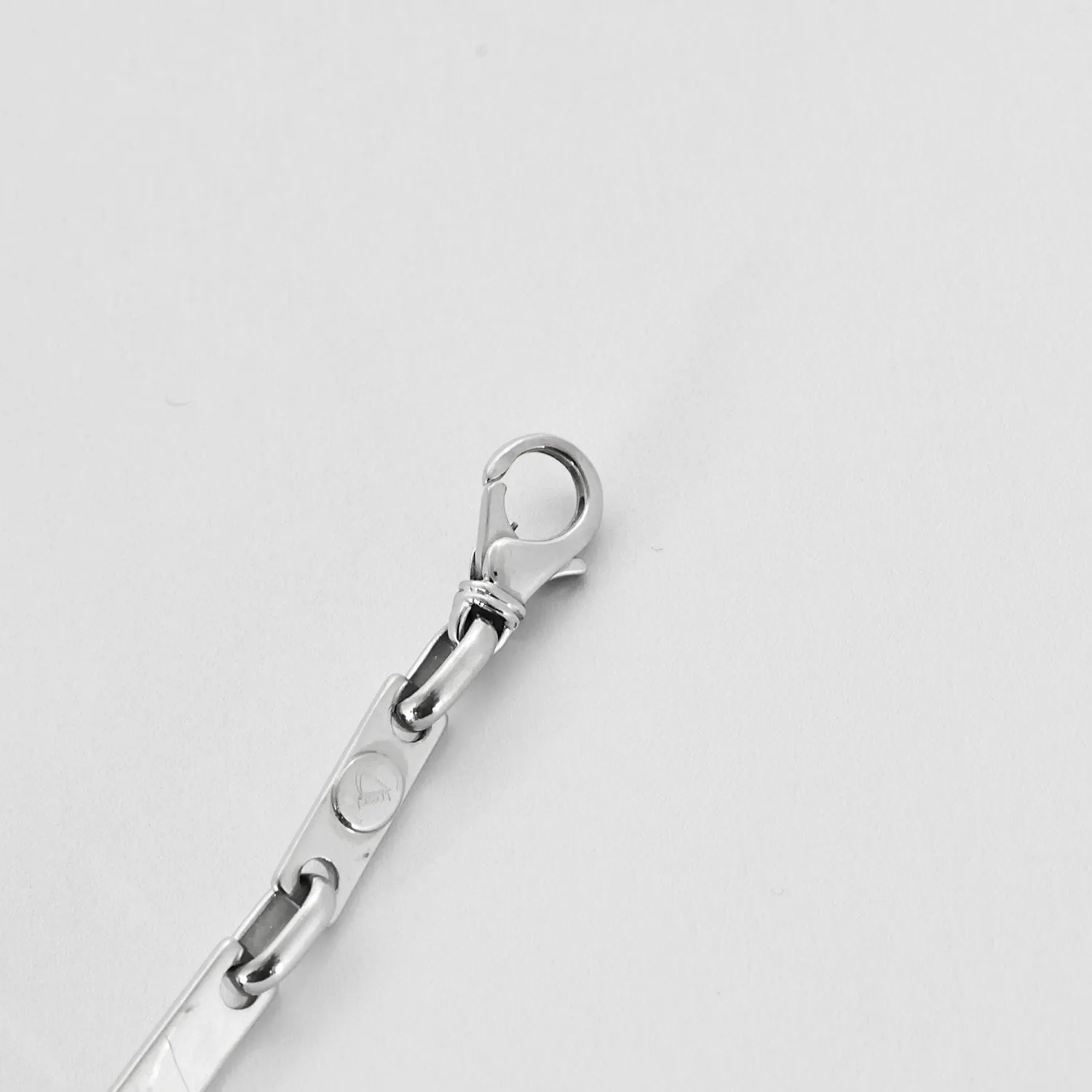 Bracelet en or blanc sold by 58 Facettes product image thumbnail 5