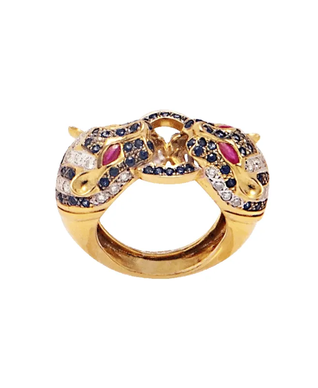 Bague Double Panthère Or jaune 18K Saphirs Rubis Oxyde de zirconium made by 58 Facettes