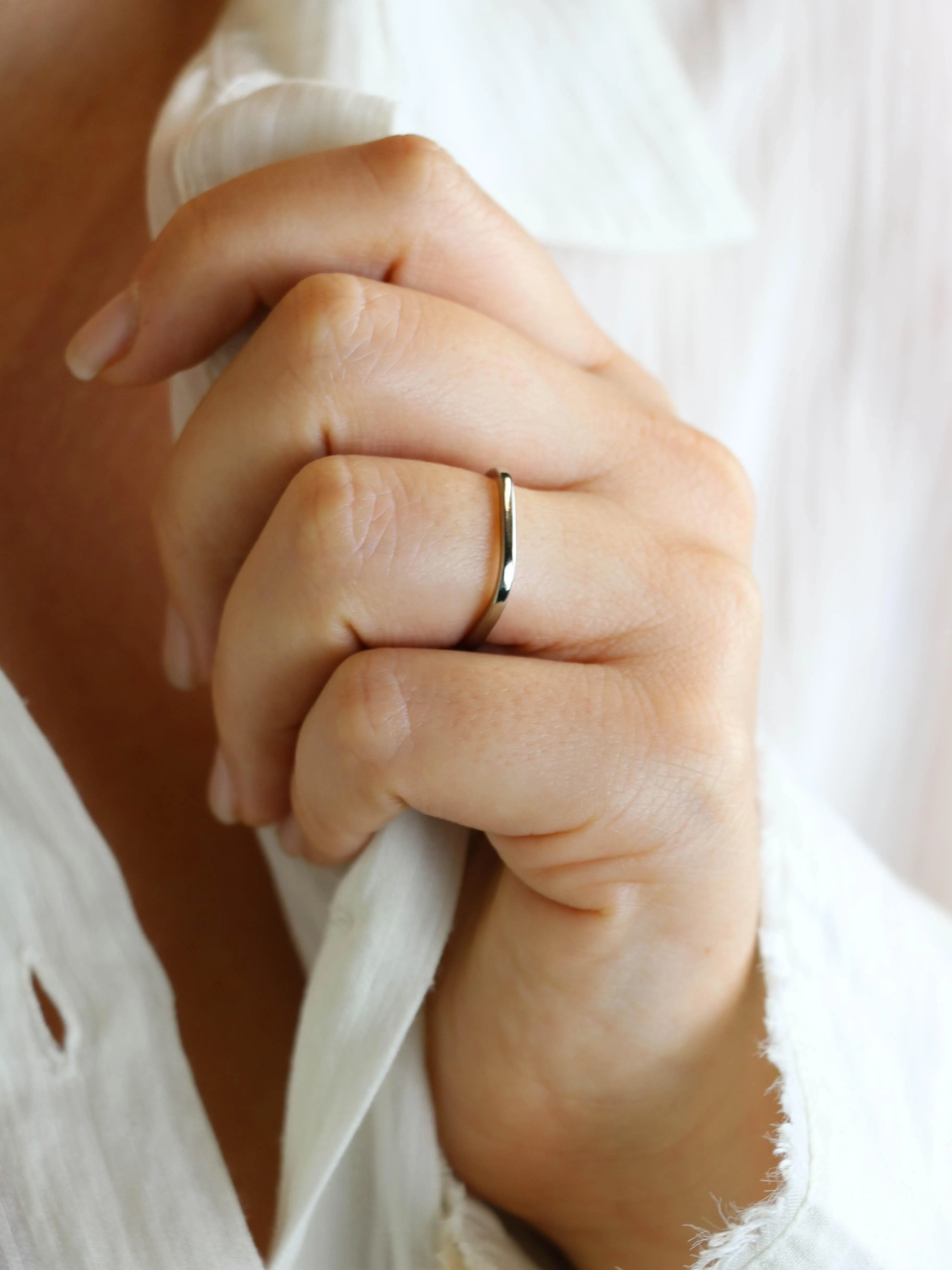 Dinh Van Square - Alliance carrée en or blanc 18k sold by 58 Facettes product image thumbnail 2