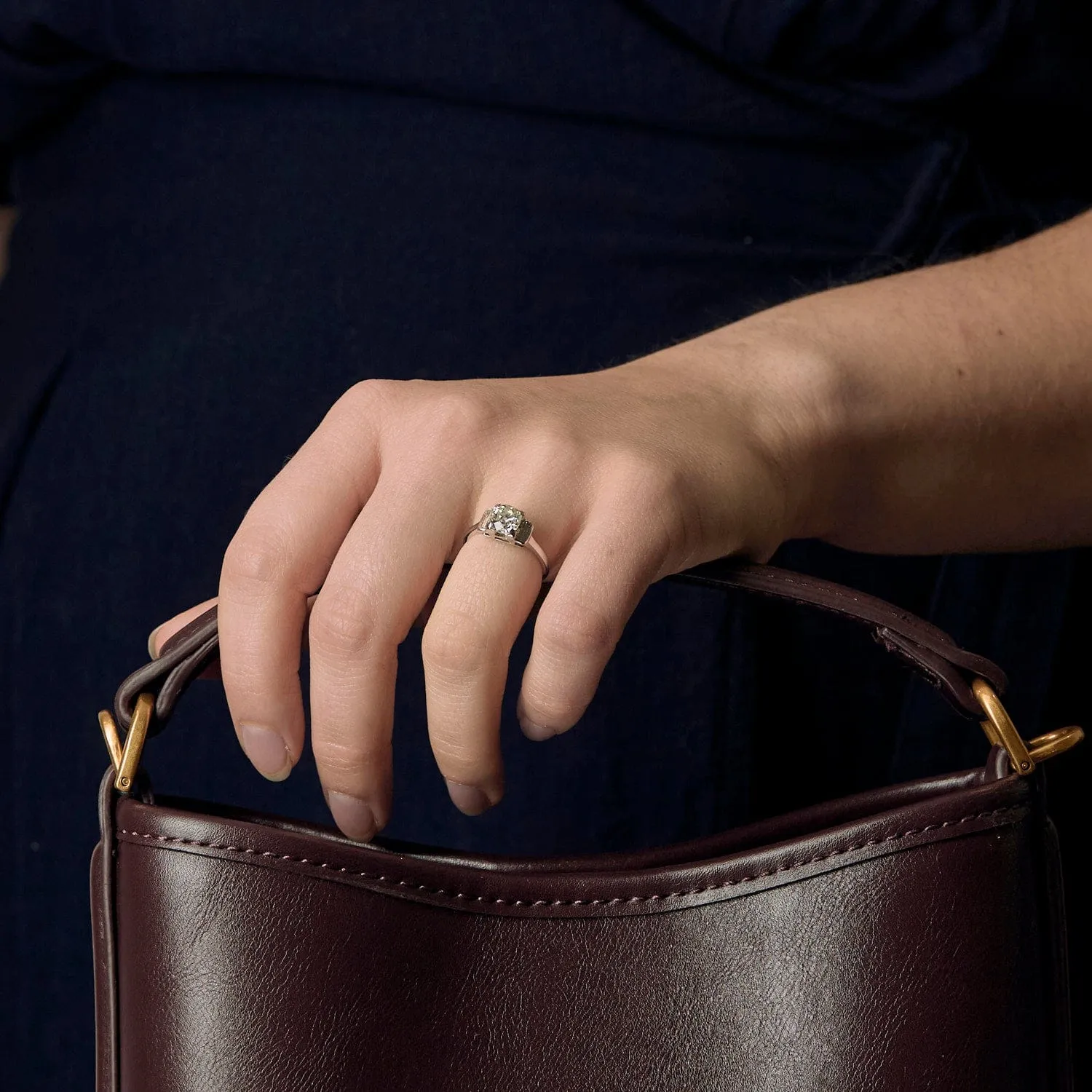 Bague solitaire en Platine et diamants sold by 58 Facettes product image thumbnail 2