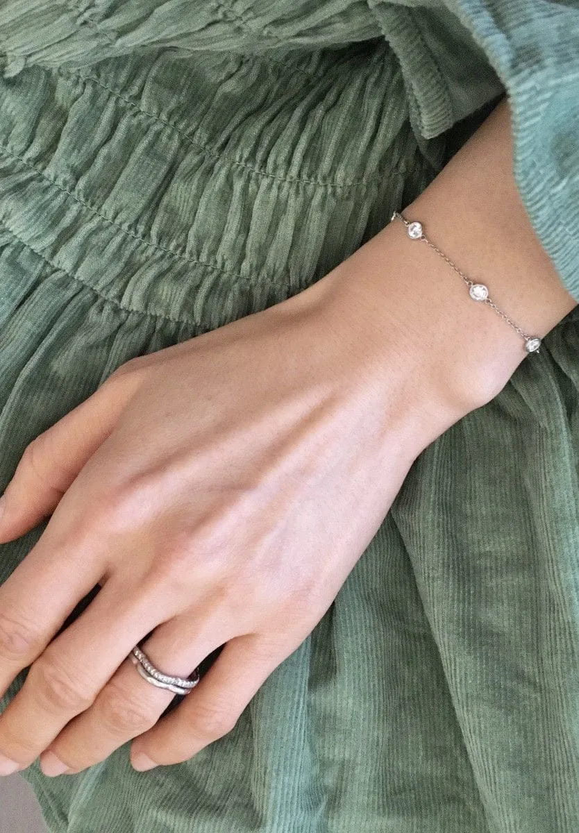 TIFFANY & CO - Bracelet Diamonds by the Yard par Elsa Peretti en platine et diamants sold by 58 Facettes product image thumbnail 2