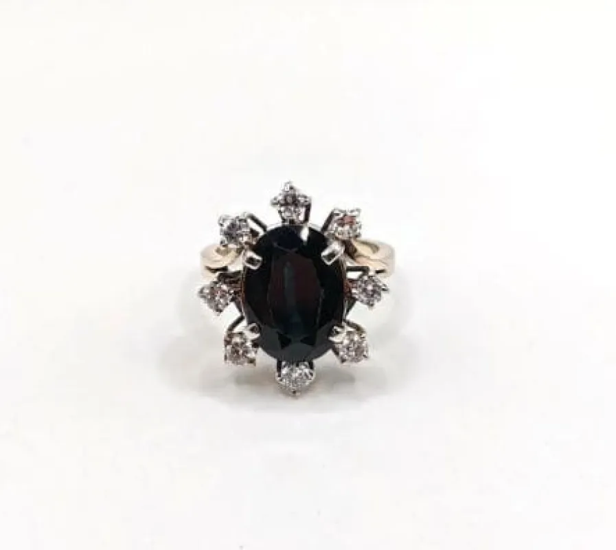Bague Marguerite or gris ornée d'un saphir et de diamants made by 58 Facettes