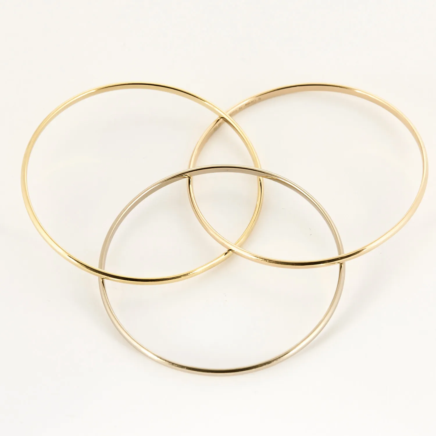 Cartier Trinity Petit Modèle - Bracelet en trois ors sold by 58 Facettes product image thumbnail 4