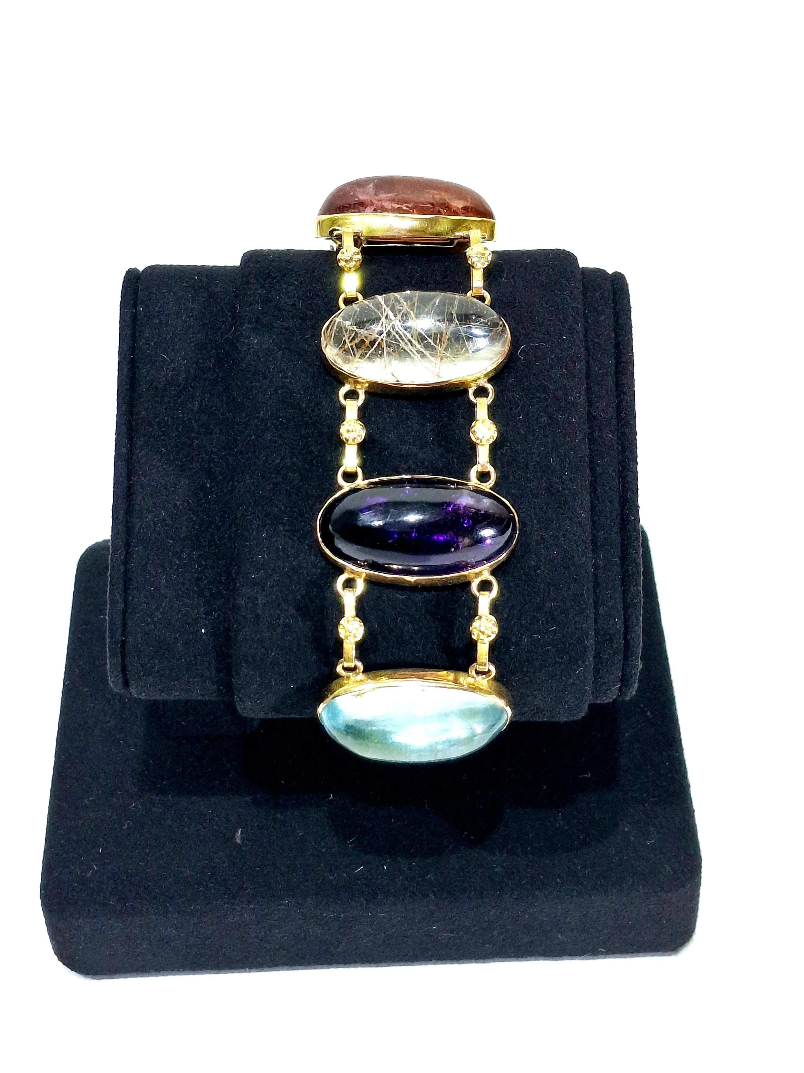 Bracelet en or et pierres sold by 58 Facettes product image thumbnail 5