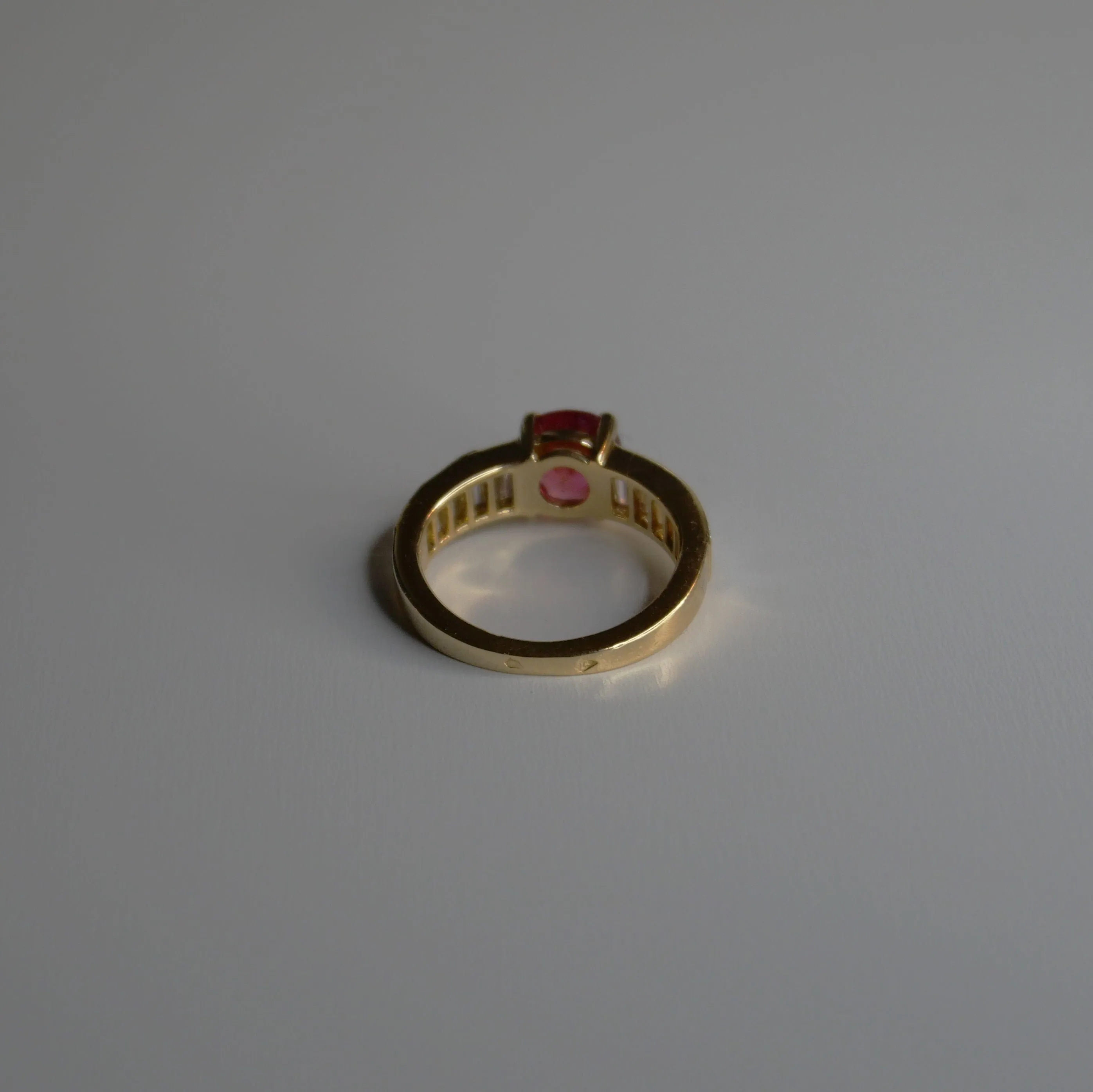 Van Cleef & Arpels - Bague Spinelle et Diamants sold by 58 Facettes product image thumbnail 5