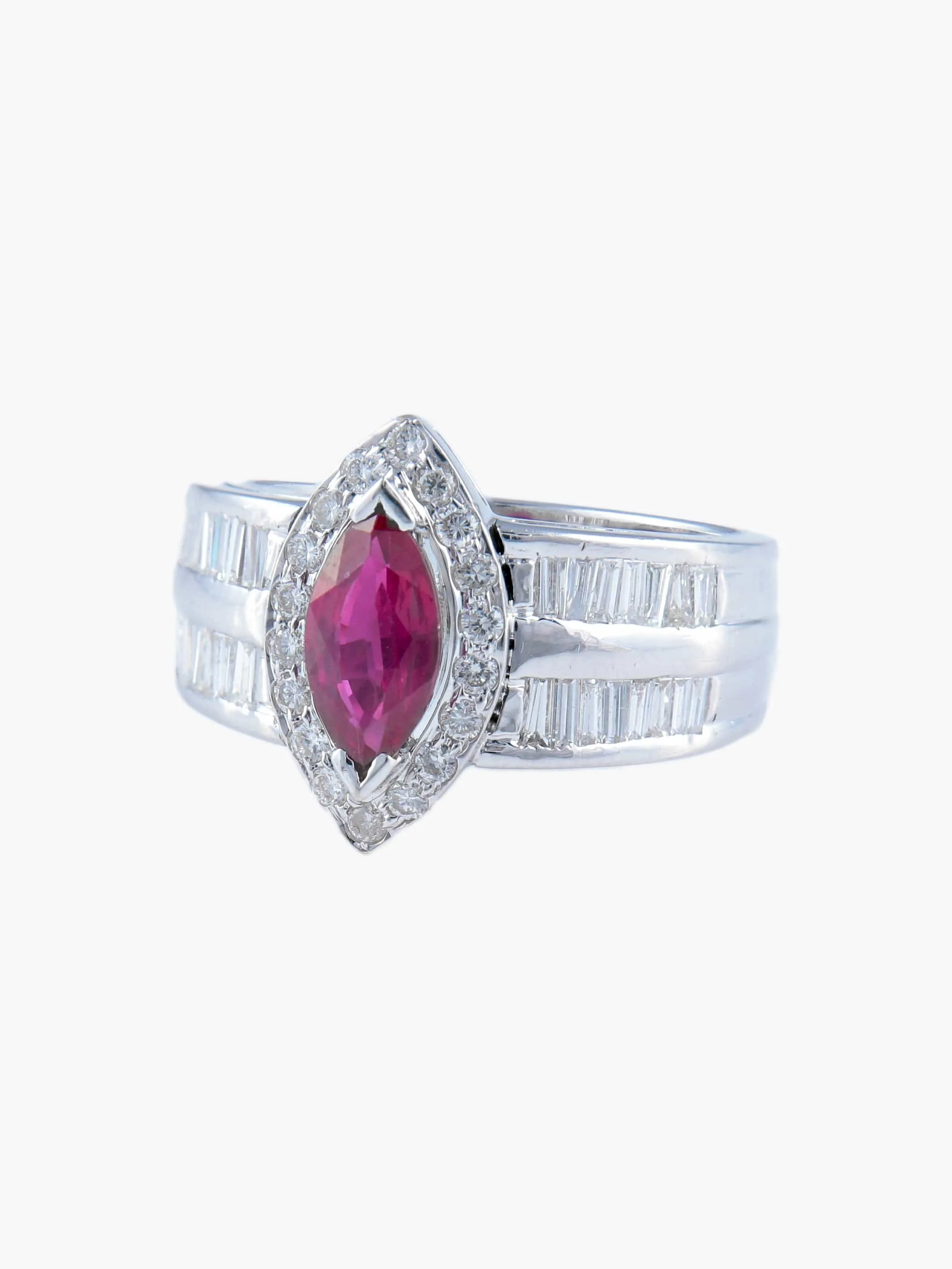 Bague marquise rubis et diamants en or blanc 750 sold by 58 Facettes product image thumbnail 3