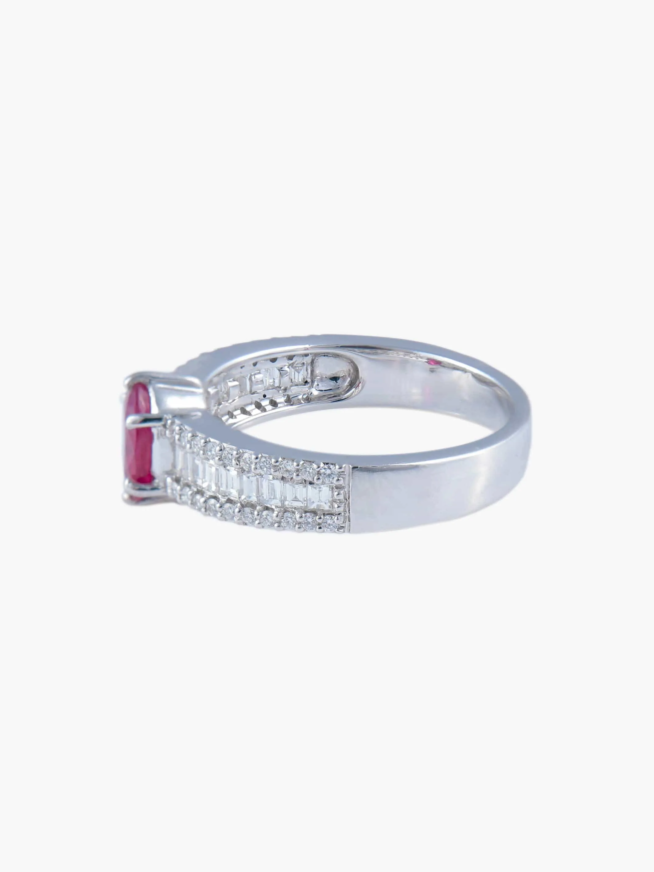 Bague Jarretière Rubis et Diamants sold by 58 Facettes product image thumbnail 4