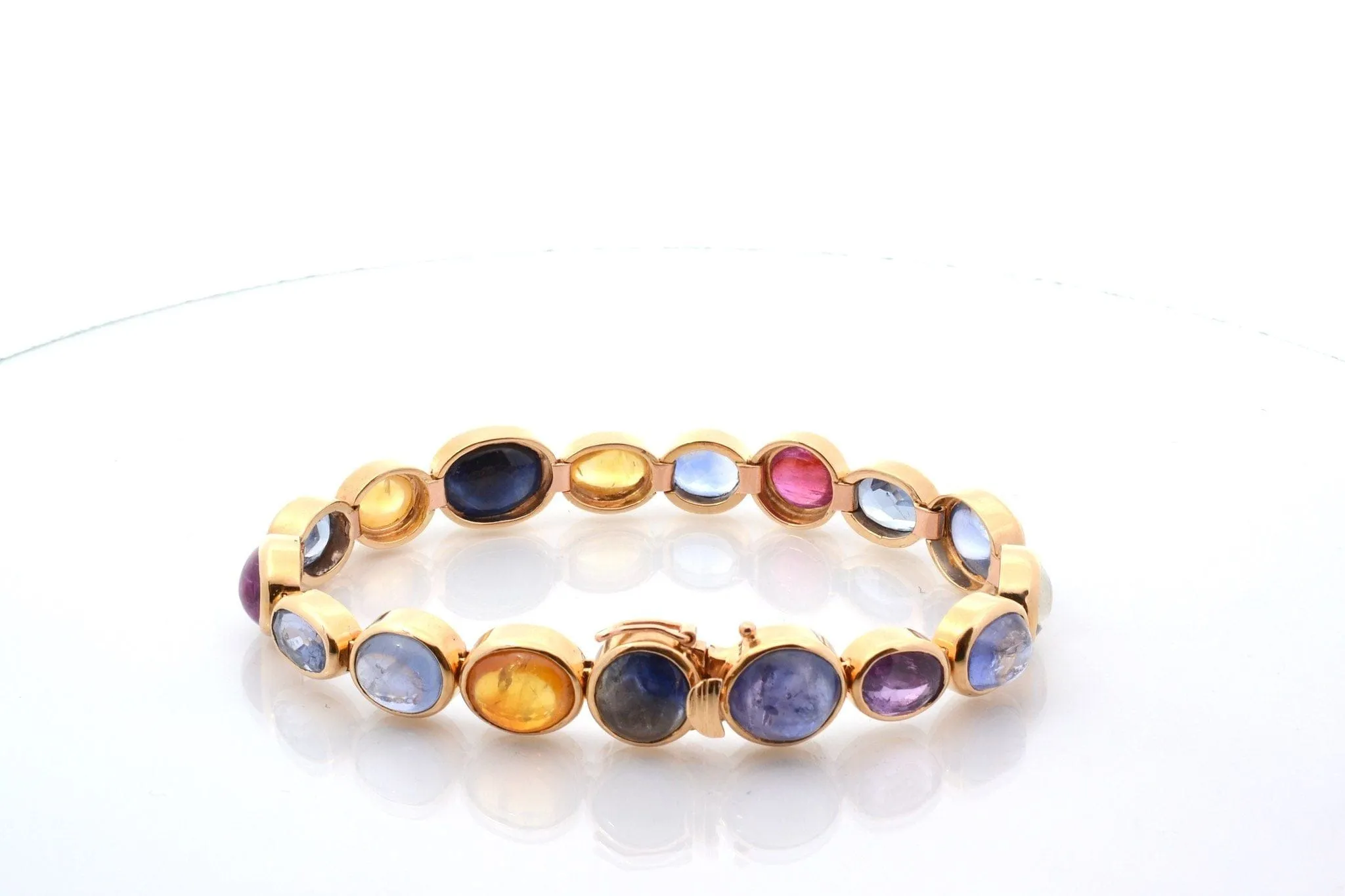 Bracelet en or 18k et saphirs sold by 58 Facettes product image thumbnail 3