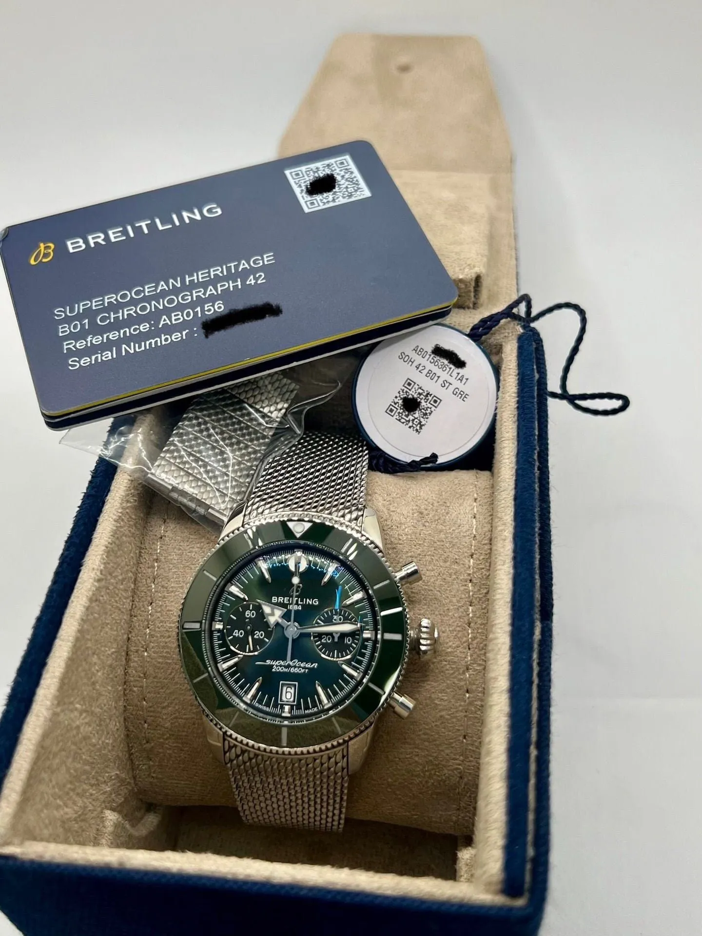 Breitling Super Ocean Heritage B01 Chronograph sold by 58 Facettes product image thumbnail 2