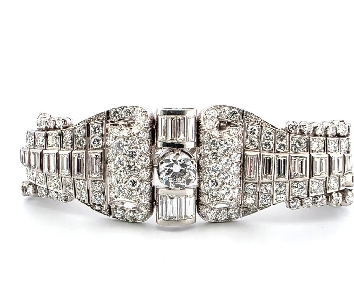 Bracelet en platine serti de diamants taille brillant et baguette sold by 58 Facettes