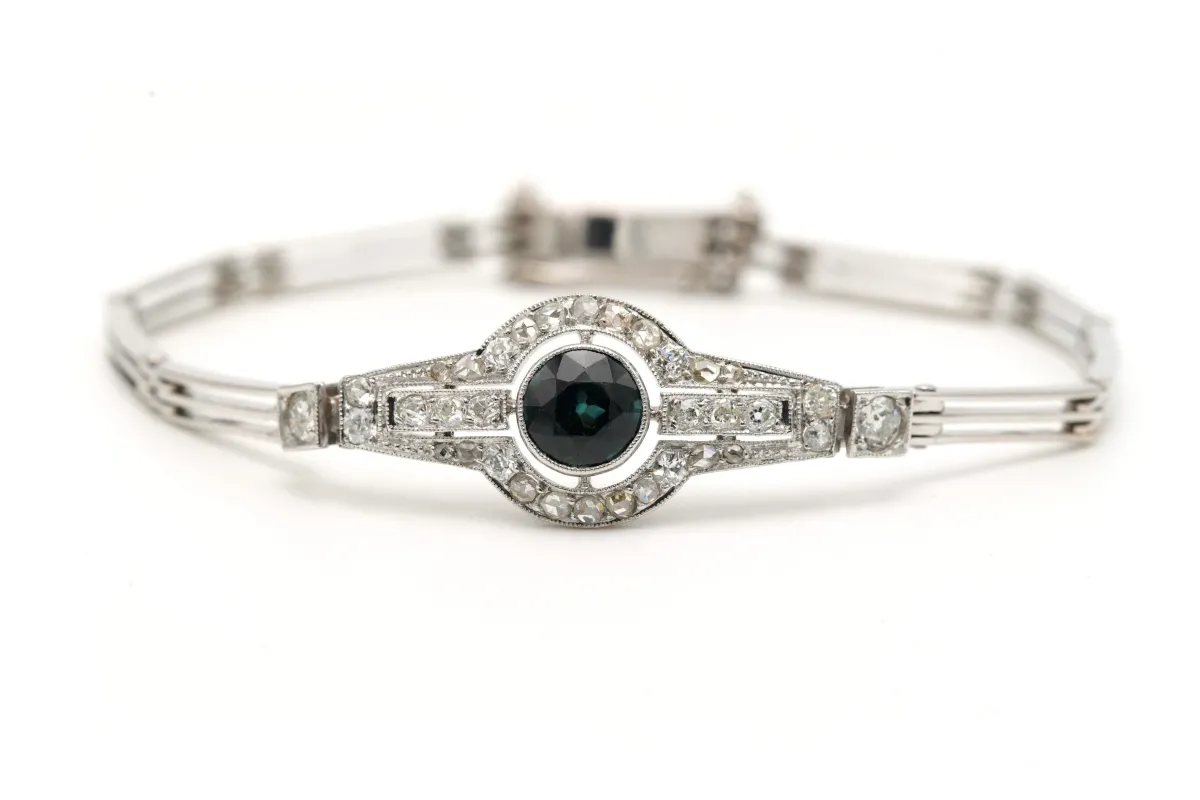 Bracelet Art Déco serti d'un saphir et de diamants taille rose en or blanc sold by 58 Facettes