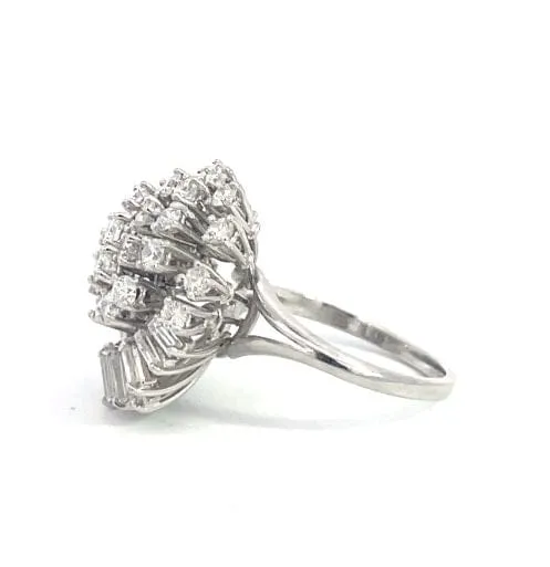 Bague cocktail en or blanc et diamants sold by 58 Facettes product image thumbnail 4